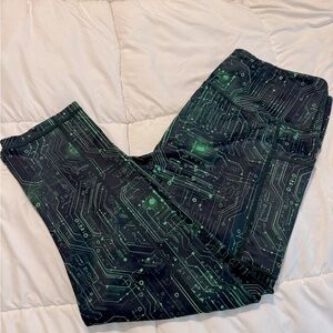 Constantly Varied Gear Green Circuit Pattern Capris